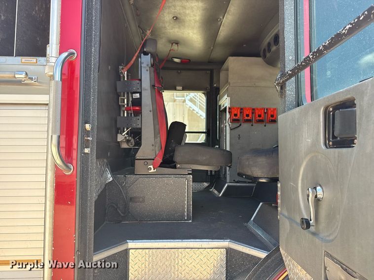 image for item EG8124 2007 Spartan Gladiator pumper fire truck