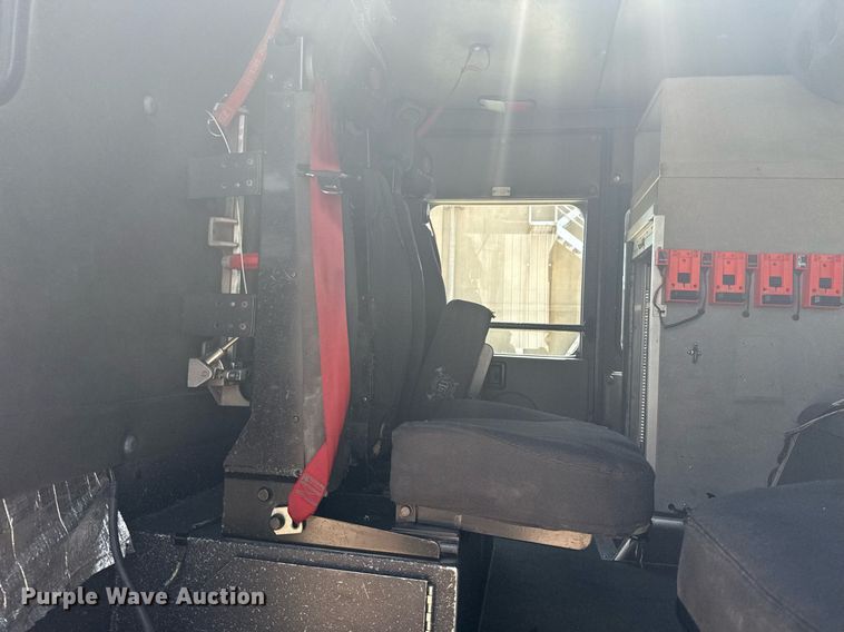 image for item EG8124 2007 Spartan Gladiator pumper fire truck