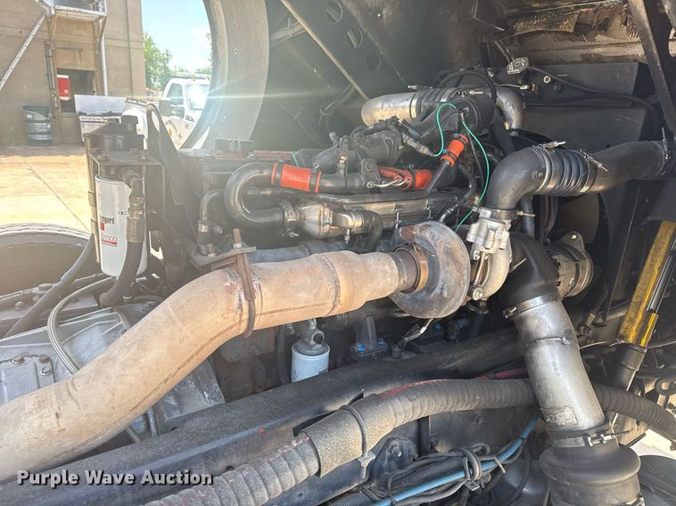 image for item EG8124 2007 Spartan Gladiator pumper fire truck