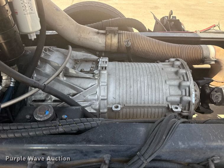 image for item EG8124 2007 Spartan Gladiator pumper fire truck