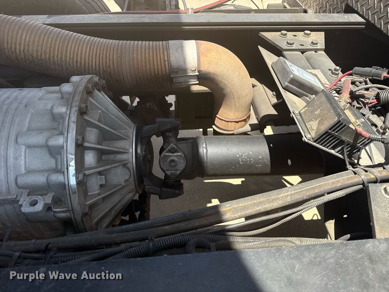 image for item EG8124 2007 Spartan Gladiator pumper fire truck