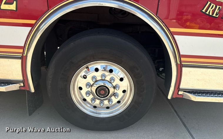 image for item EG8124 2007 Spartan Gladiator pumper fire truck