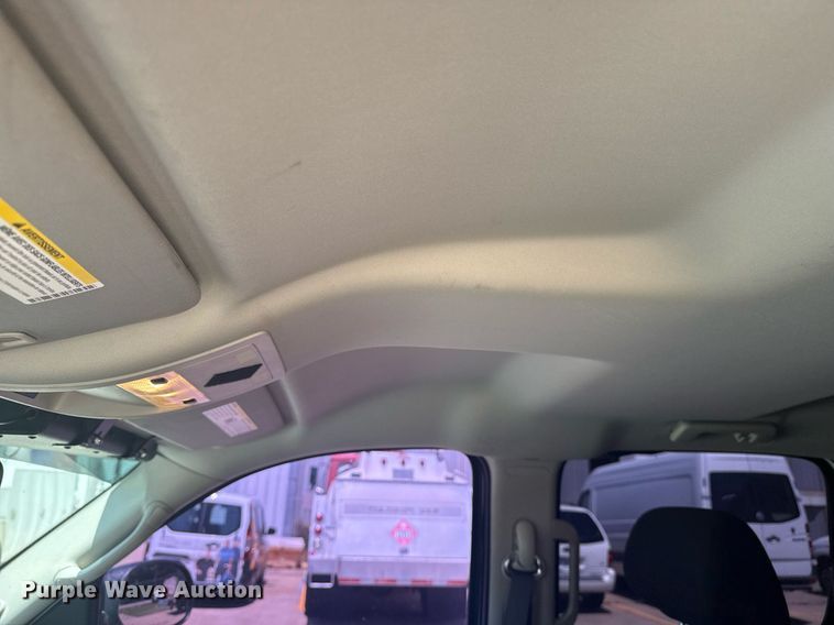 image for item EG8126 2010 Chevrolet Silverado Hybrid Crew Cab pickup truck