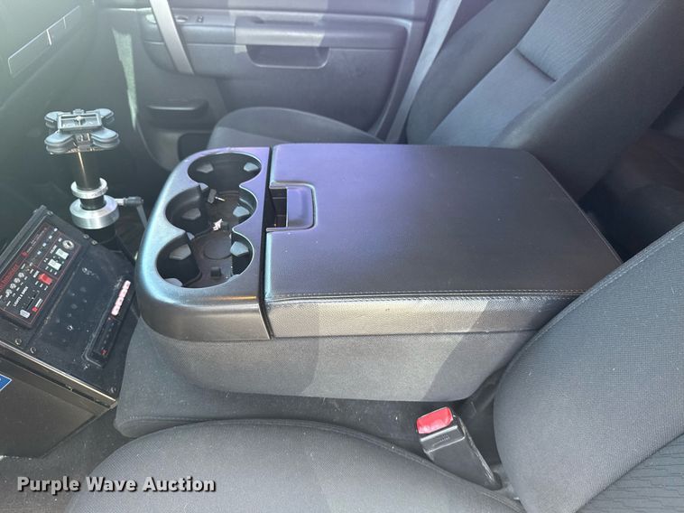 image for item EG8126 2010 Chevrolet Silverado Hybrid Crew Cab pickup truck