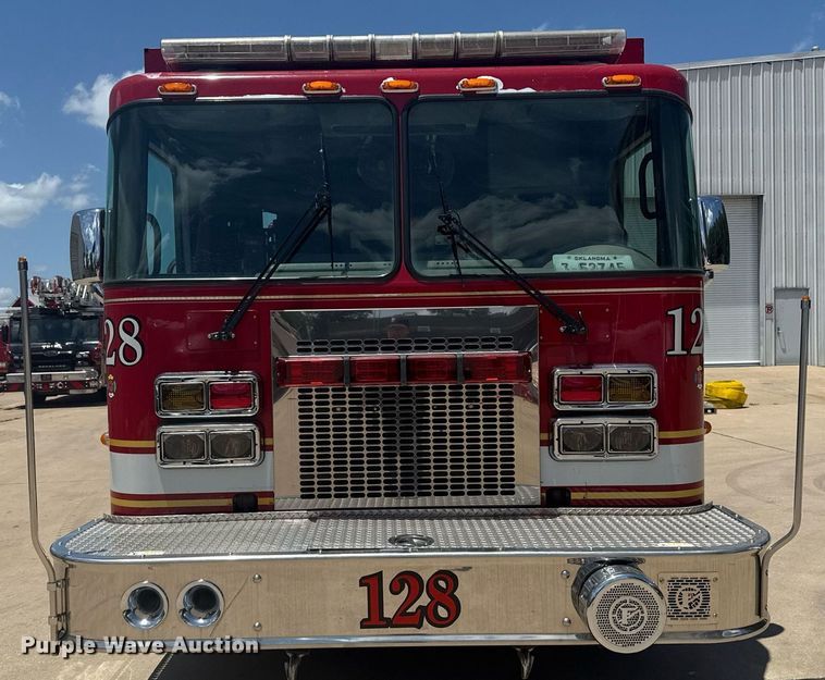 image for item EG8127 2001 Spartan Gladiator pumper fire truck