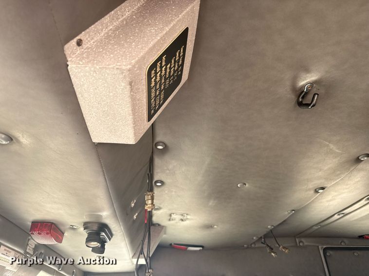 image for item EG8127 2001 Spartan Gladiator pumper fire truck