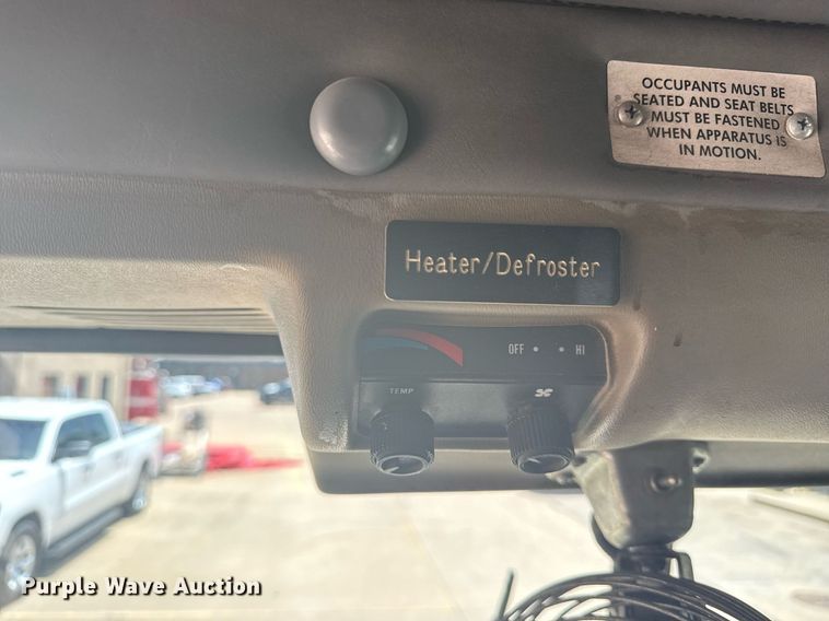 image for item EG8127 2001 Spartan Gladiator pumper fire truck