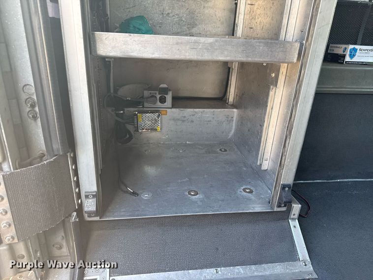 image for item EG8127 2001 Spartan Gladiator pumper fire truck