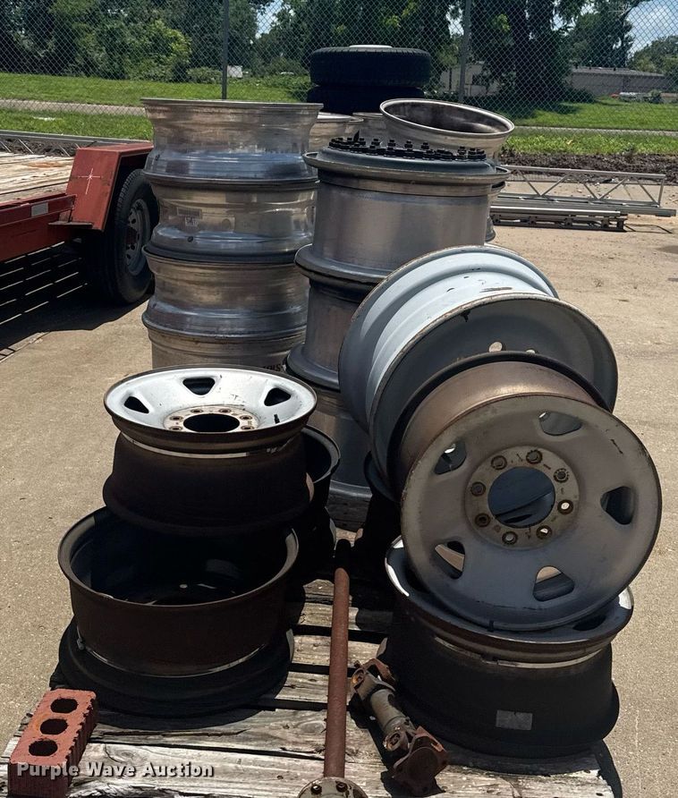 image for item EG8128 Approximately 39 wheels