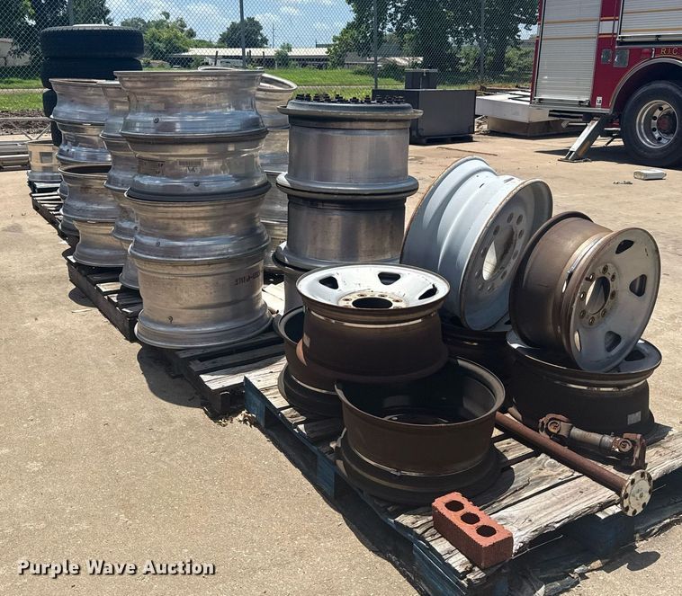 image for item EG8128 Approximately 39 wheels