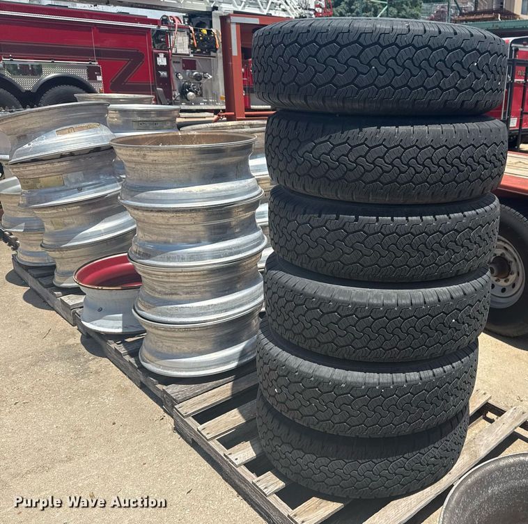 image for item EG8128 Approximately 39 wheels