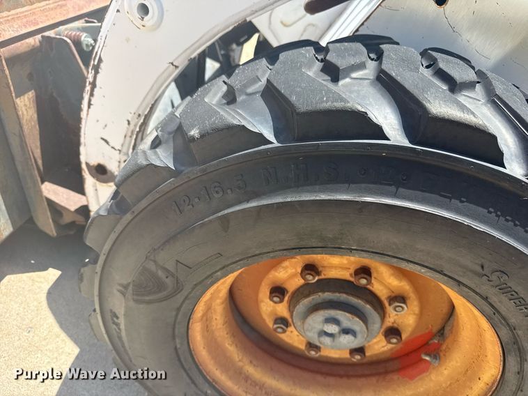 image for item EG8129 1994 Bobcat 853 MACH skid steer loader