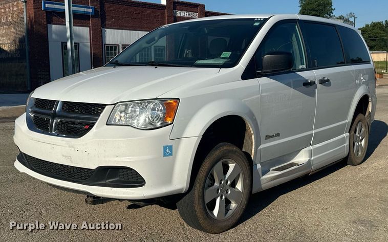 image for item EG8133 2019 Dodge Grand Caravan handicap accessible van