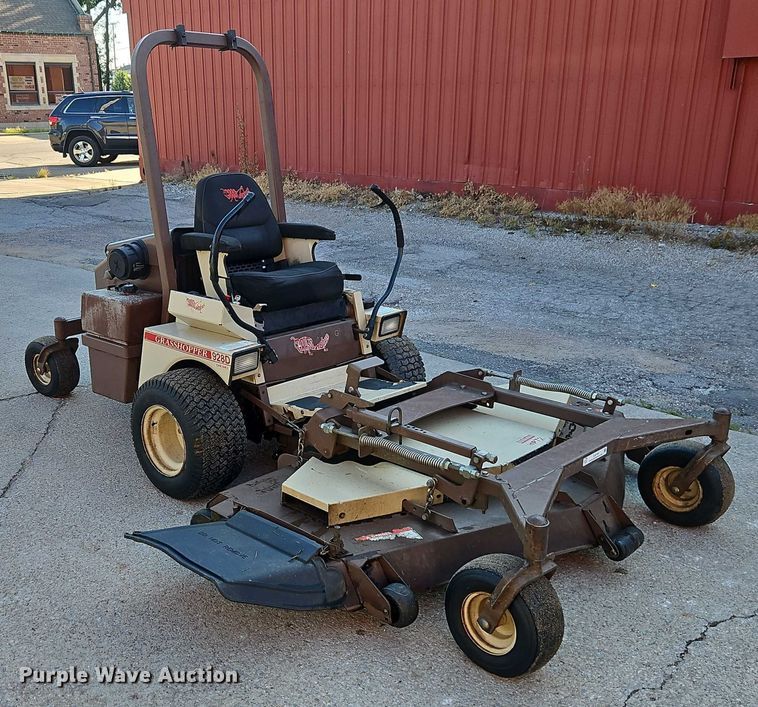 image for item EJ0166 Grasshopper 928D ZTR lawn mower