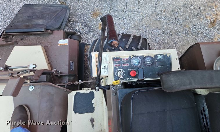 image for item EJ0167 Grasshopper 928D ZTR lawn mower