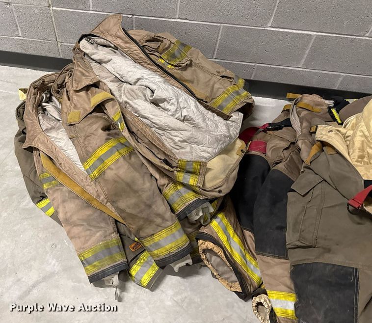 image for item EJ4711 Fire fighter equipment