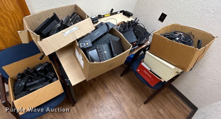 image for item EJ4714 Police equipment