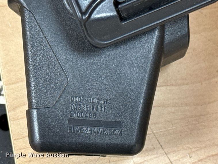 image for item EJ4714 Police equipment