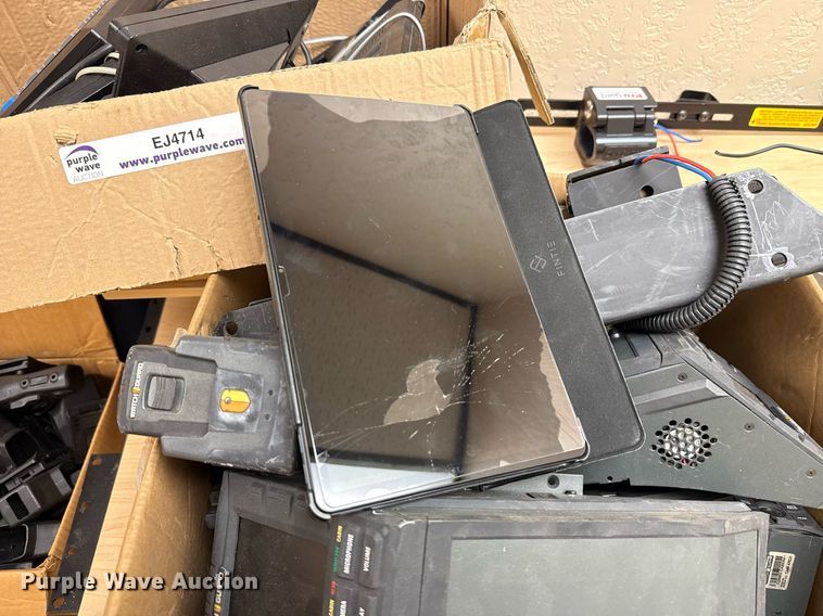 image for item EJ4714 Police equipment