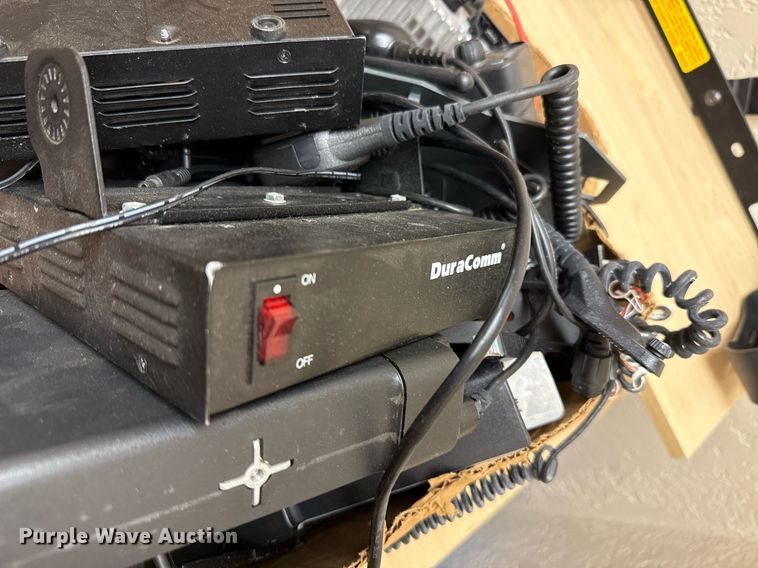 image for item EJ4714 Police equipment