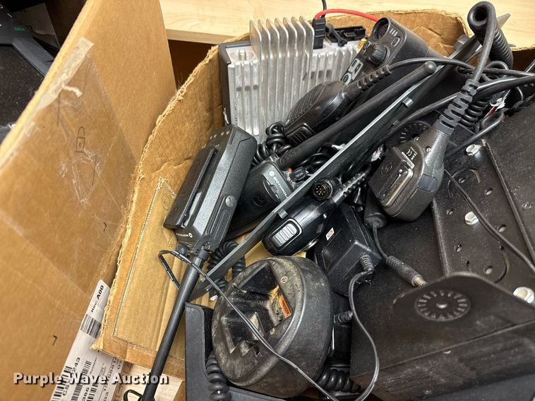 image for item EJ4714 Police equipment