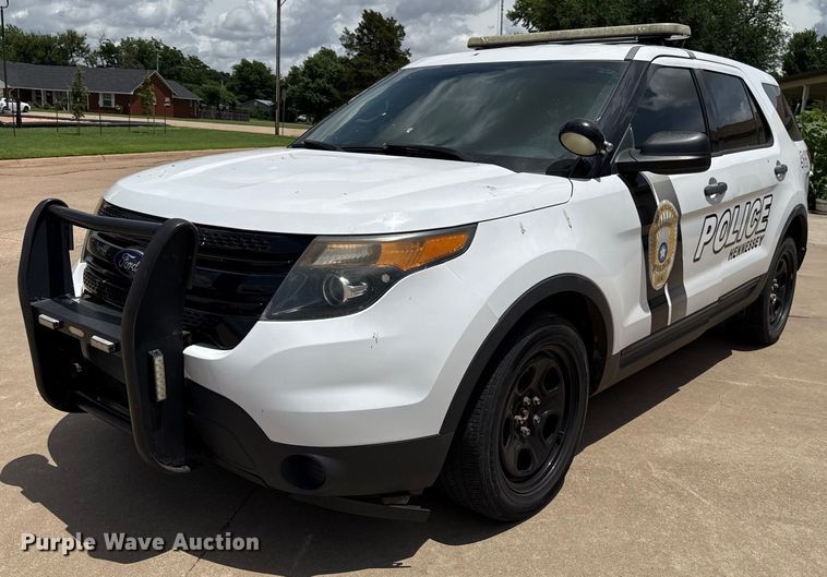 image for item EJ4716 2015 Ford Explorer Police SUV