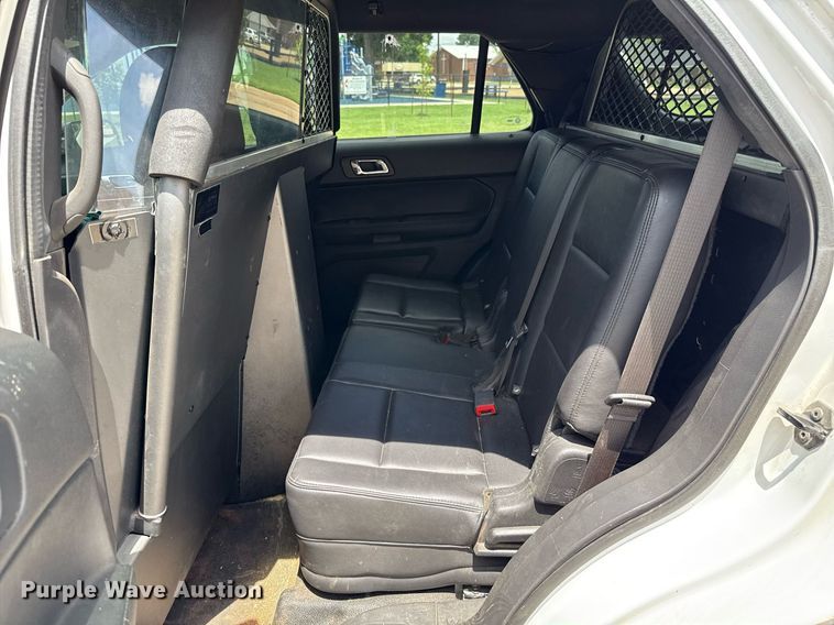 image for item EJ4716 2015 Ford Explorer Police SUV