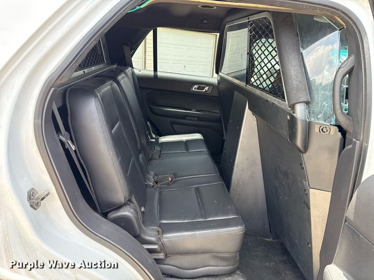 image for item EJ4716 2015 Ford Explorer Police SUV