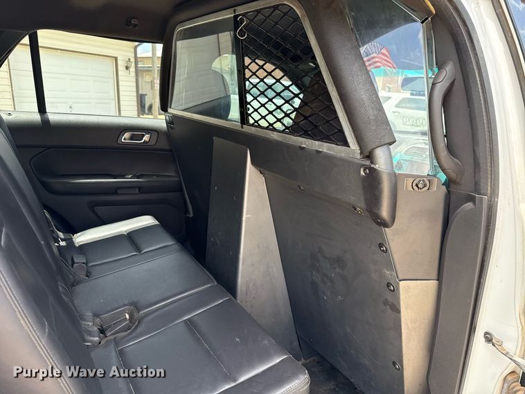 image for item EJ4716 2015 Ford Explorer Police SUV