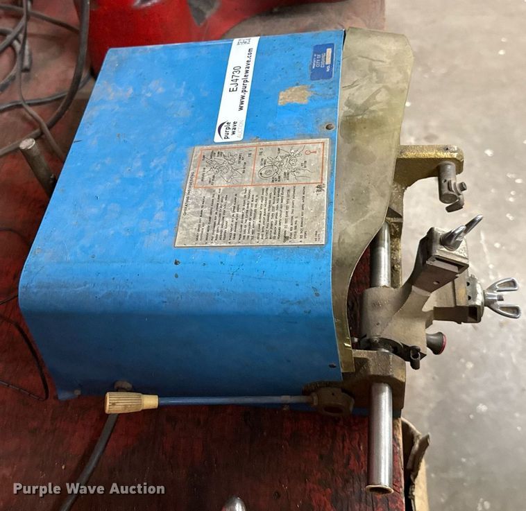 image for item EJ4730 Curtis key cutting machine