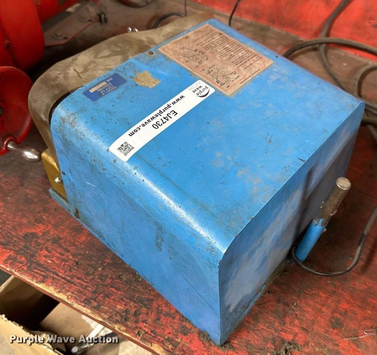 image for item EJ4730 Curtis key cutting machine