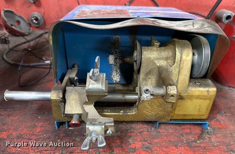 image for item EJ4730 Curtis key cutting machine