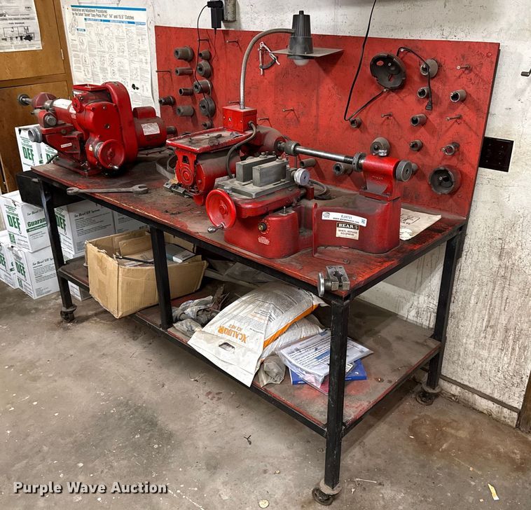 image for item EJ4731 Bear service equipment