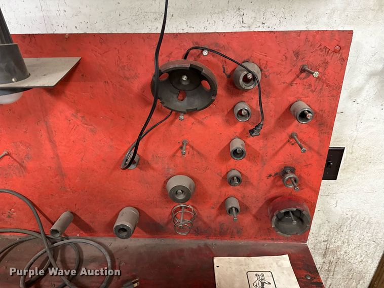 image for item EJ4731 Bear service equipment