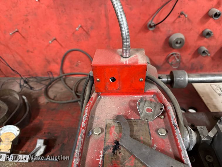 image for item EJ4731 Bear service equipment