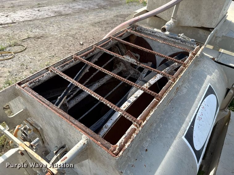 image for item EJ4733 Strong SprayMate concrete mixer