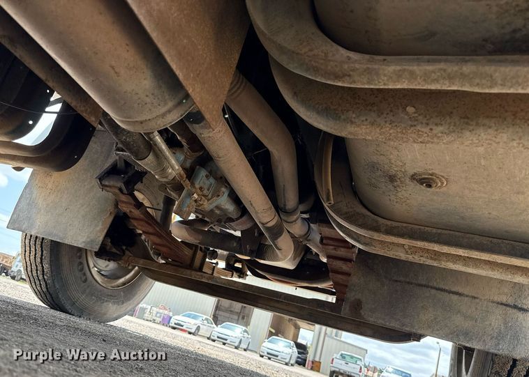 image for item EJ4734 1987 International 1754 bucket truck