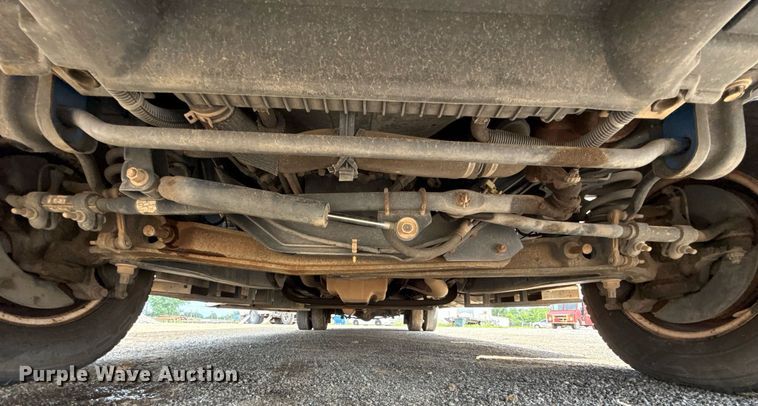 image for item EJ4735 2011 Ford E450 shuttle bus