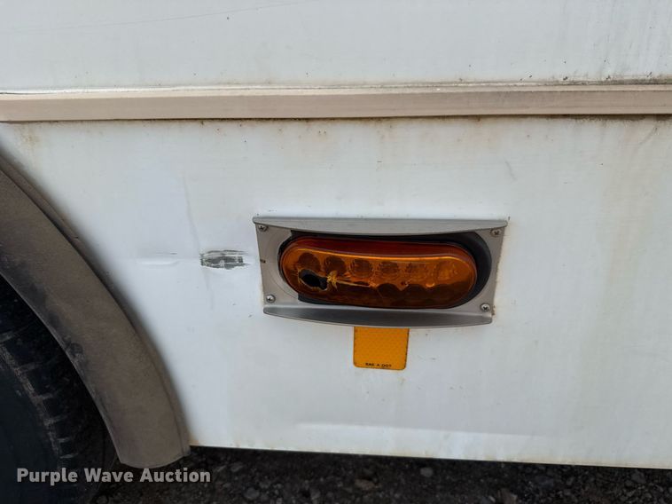 image for item EJ4735 2011 Ford E450 shuttle bus