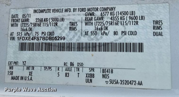 image for item EJ4735 2011 Ford E450 shuttle bus