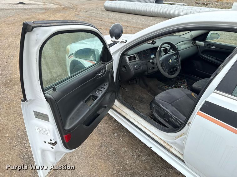 image for item EJ4737 2011 Chevrolet Impala Police Cruiser 