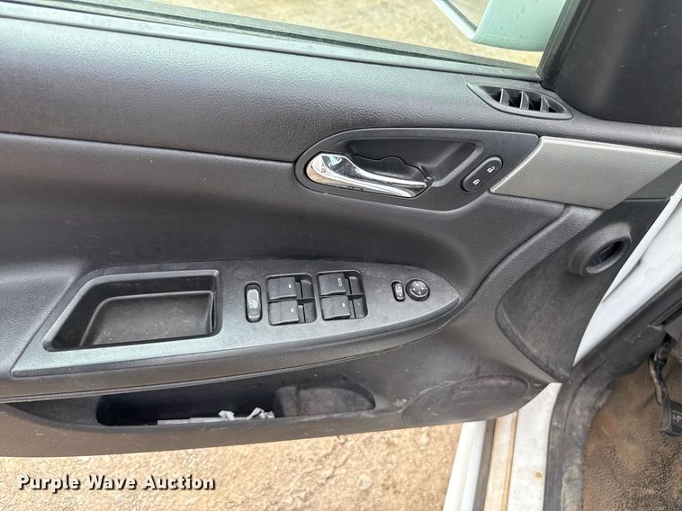 image for item EJ4738 2011 Chevrolet Impala Police Cruiser 