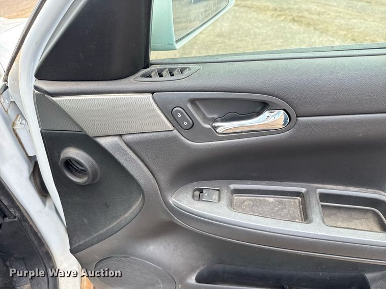 image for item EJ4738 2011 Chevrolet Impala Police Cruiser 