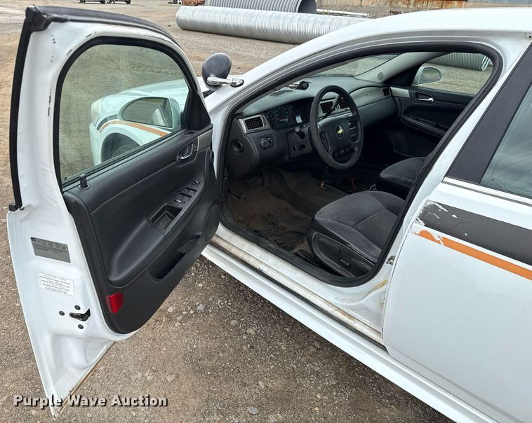 image for item EJ4739 2011 Chevrolet Impala Police Cruiser 