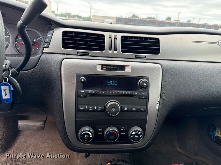 image for item EJ4739 2011 Chevrolet Impala Police Cruiser 