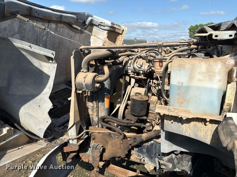 image for item EJ4740 1993 Ford F700 dump truck