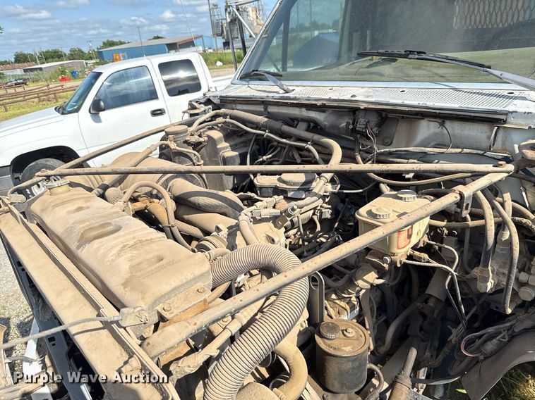 image for item EJ4740 1993 Ford F700 dump truck