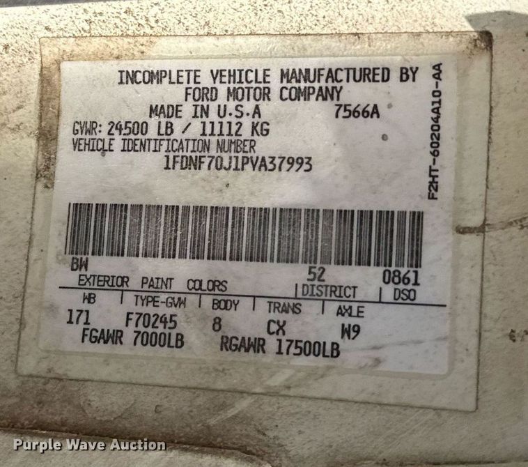 image for item EJ4740 1993 Ford F700 dump truck