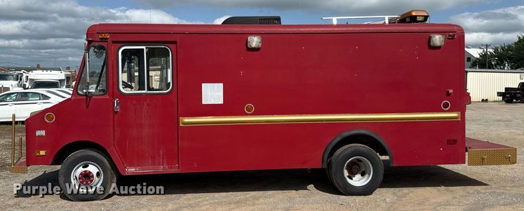 image for item EJ4741 1974 Chevrolet P Series  delivery truck