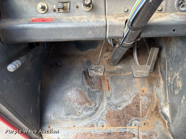 image for item EJ4741 1974 Chevrolet P Series  delivery truck